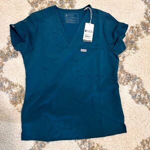 Figs scrub top, size SMALL